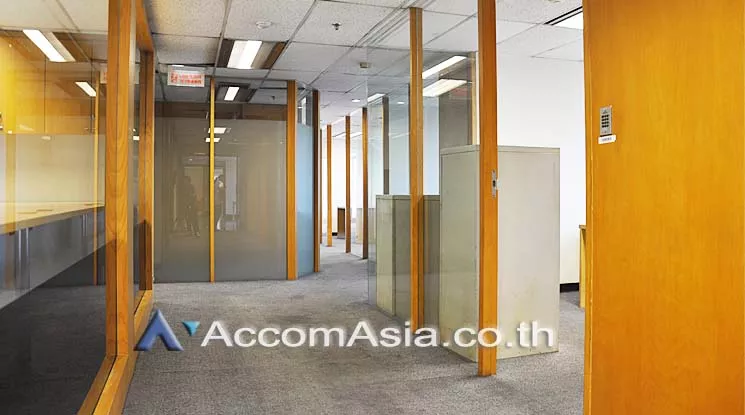 7  Office Space For Rent in Ploenchit ,Bangkok MRT Lumphini at Kian Gwan 3 AA15851